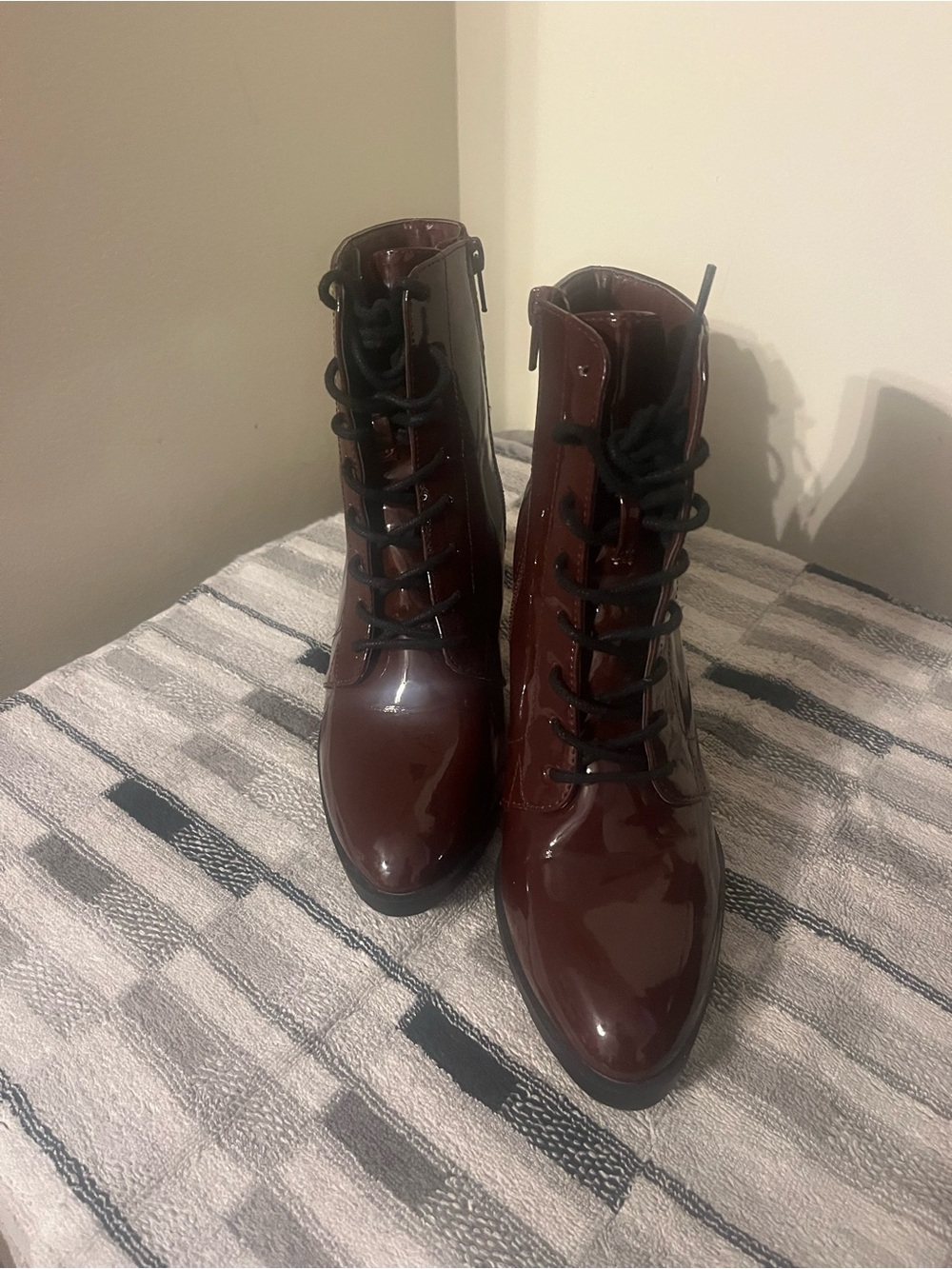 Forever 21 Patent Lace-Up Ankle Boots in Burgundy